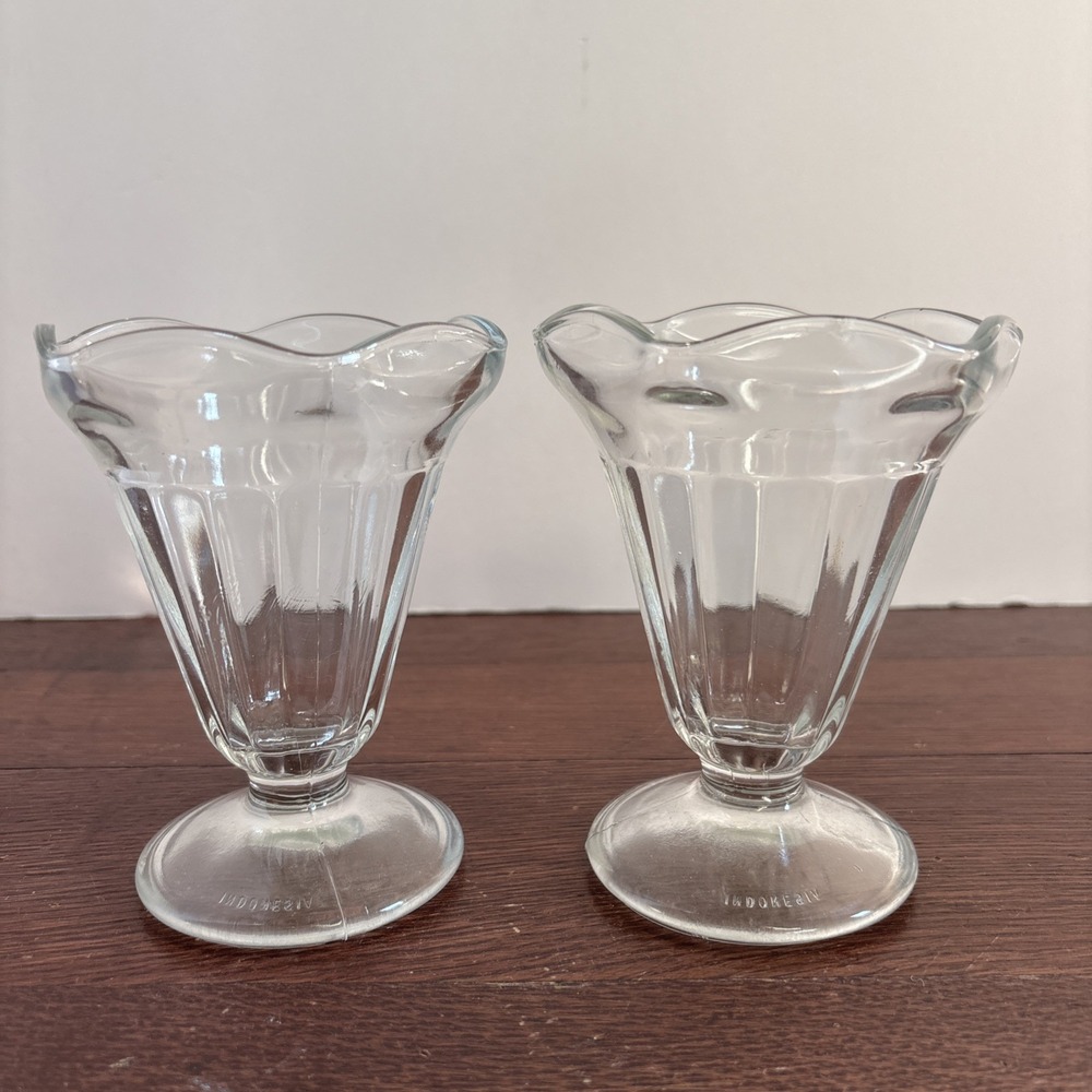 Vintage 5" Tulip Heavy Glass Ice Cream Sundae Parfait Dessert Cups Set of 2